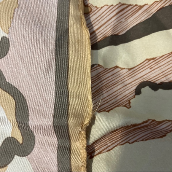 RARE Christian Dior VINTAGE Pure Silk Abstract Scarf - Picture 5 of 5